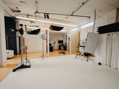 Weineck Mietstudio - FOTOSTUDIO | VIDEOSTUDIO | MIETSTUDIO in ERLANGEN – Bild 2