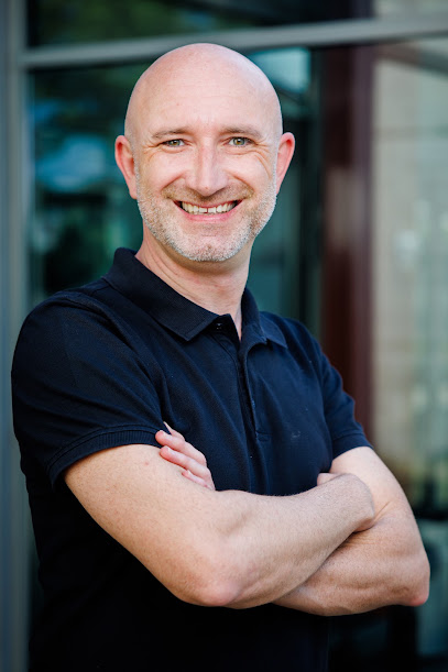 Daniel Steinbrenner - Der Fotograf für Hochzeiten und Firmenportraits