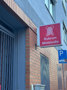 Rubrum Studio - Fotostudio zum Mieten / Foto-Mietstudio – Bild 3