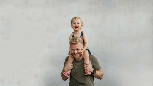Josy lacht - Familienfotograf – Bild 2