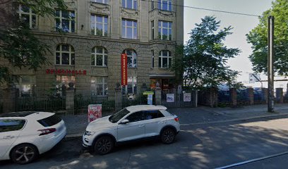 Frau Rabe fotografiert