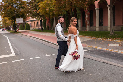 Alex Cooper Wedding Photographer