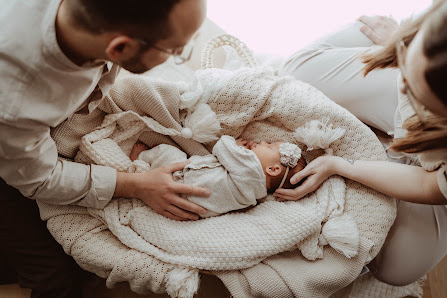 Melanie Toptemel Photography - Newborn, Babybauch & Familienfotografie – Bild 4