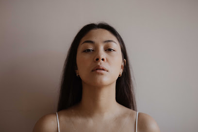 JULIA OKON: Portraitfotografin für Frauen, Brands und Kreative