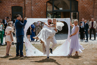 TrueToYou Hochzeitsfotograf | Hochzeitsfotos & Hochzeitsreportagen in Lübeck, Hamburg & Umgebung