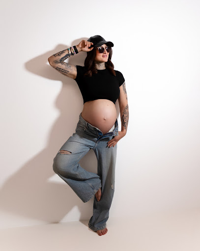 Babybauch Shooting München und Newborn Shooting | Carmen Bergmann