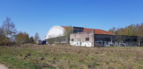 Ehemalige Flughafen Gebäude Neumünster