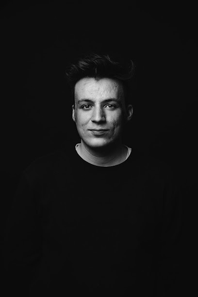 CALVIN.LEANDER