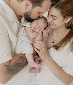 Fotografie Nierobisch - erfahrene Familienfotografin, Neugeborenenfotografin, Babybauchfotografin, Business Portrais – Bild 5