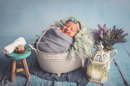 zwins momentmanufaktur - Neugeborenen- und Babyfotografin – Bild 2