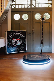 360° Event-, Hochzeits- & Unternehmensfotografie Hamburg — 360 Grad Video Booth – Bild 2