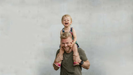 Josy lacht - Familienfotograf