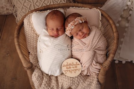 Elisya Photoart & Fotografin Newbornshooting – Bild 6